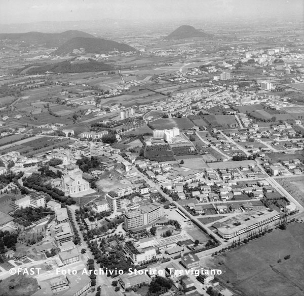 Abano Terme, veduta aerea del centro